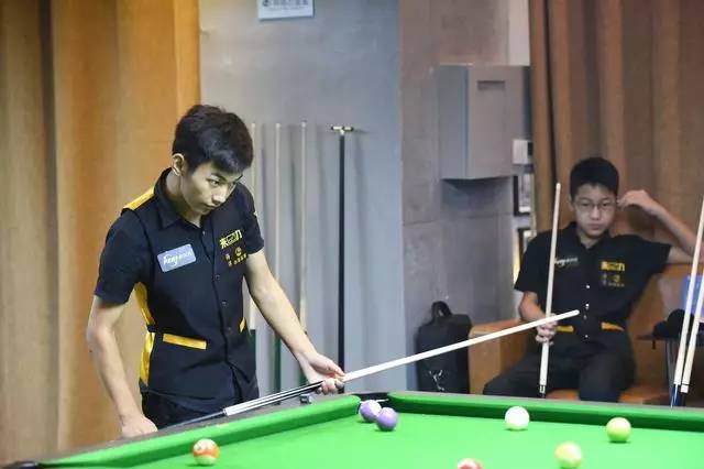 而吴少聪的 而吴少聪的